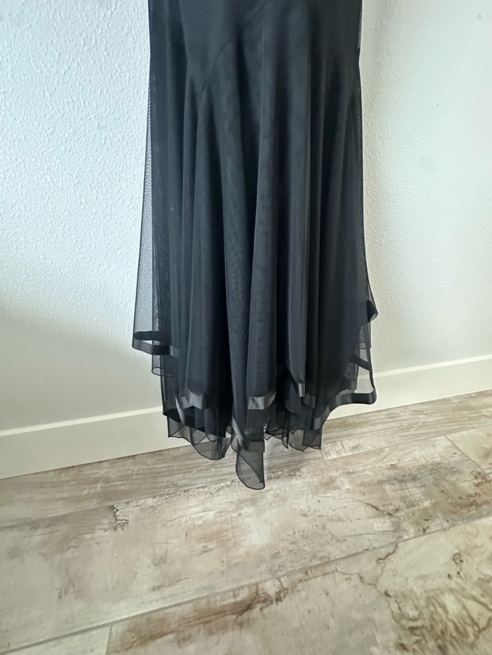 Black Spaghetti Strap Flowy Slip Dress - Picture 4 of 12